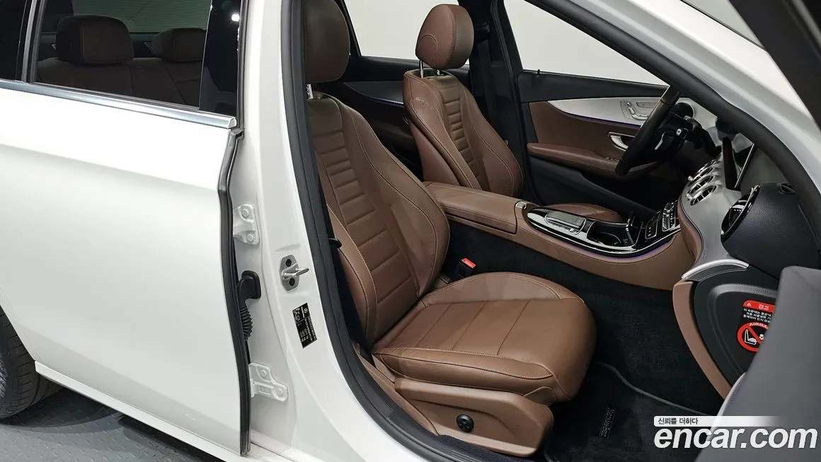 Mercedes-Benz E-Class 2021 из KR, фото 10