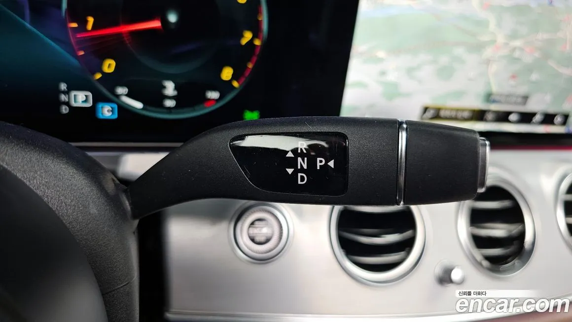 Mercedes-Benz E-Class 2021 из KR, фото 8