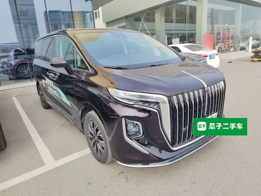 Hongqi HQ9 PHEV 2024 из CN, фото 2