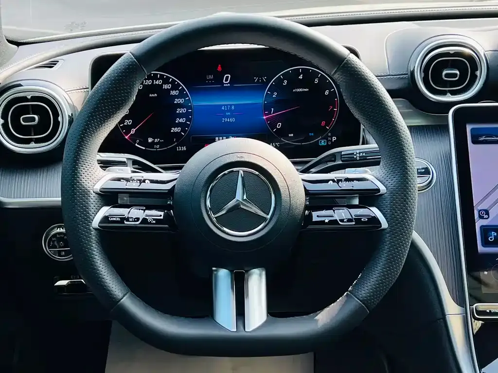 Mercedes-Benz C-Class — фото 10