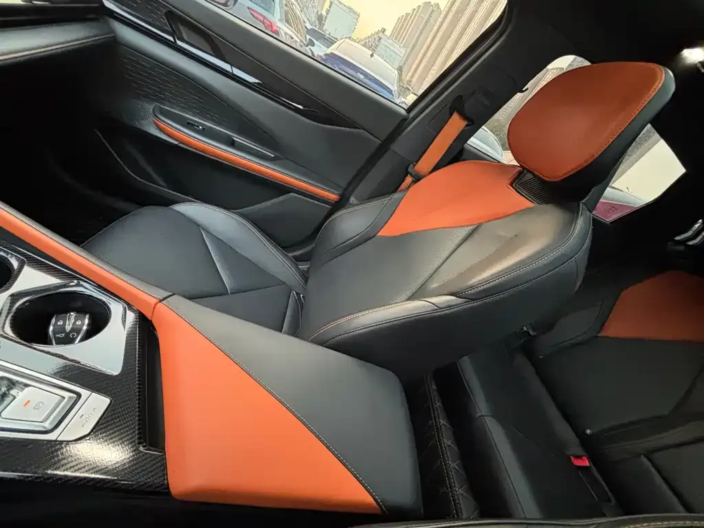 Changan UNI-V 2023 из CN, фото 4