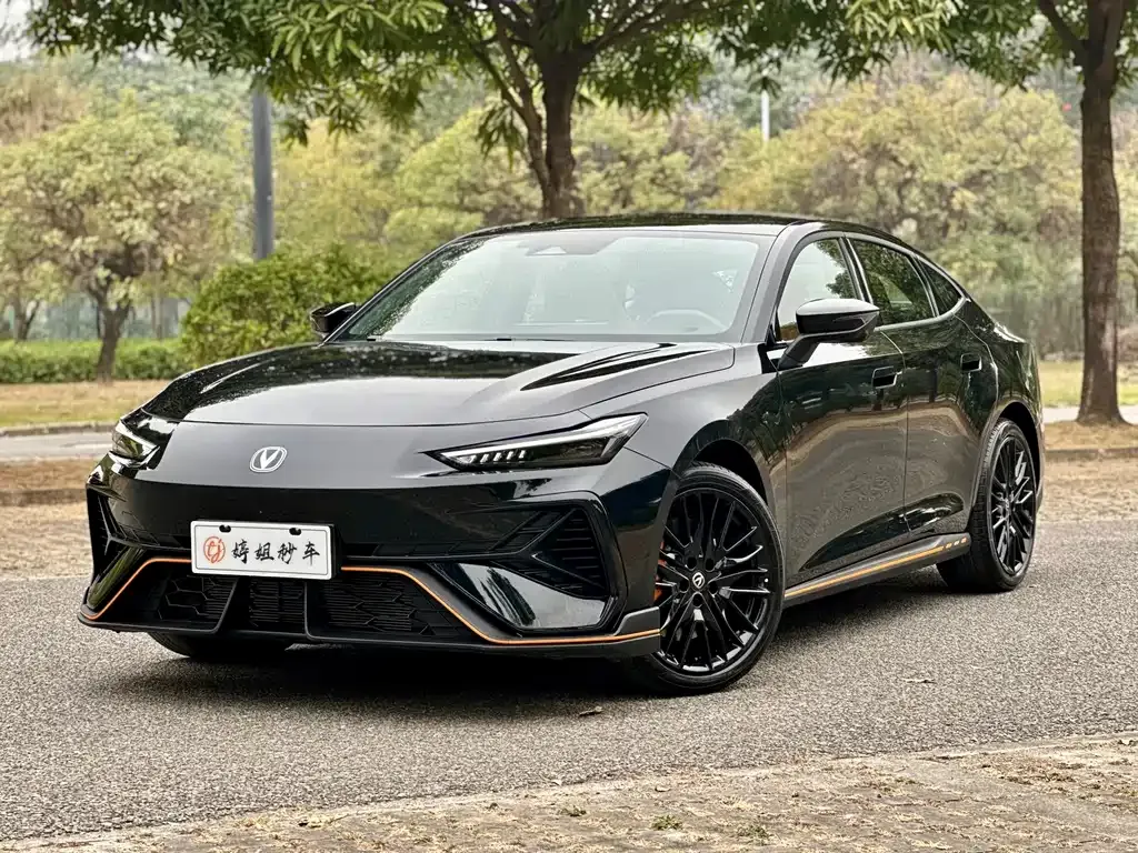 Changan UNI-V 2026 из CN, фото 1