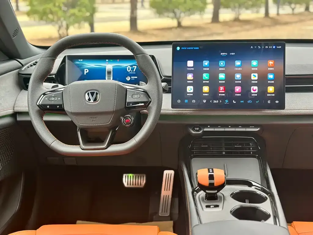 Changan UNI-V 2026 из CN, фото 6