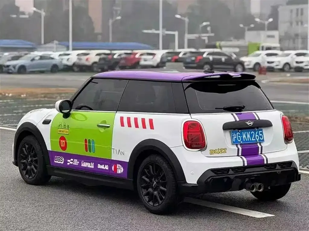 MINI Cooper (3-door) 2024 из CN, фото 2