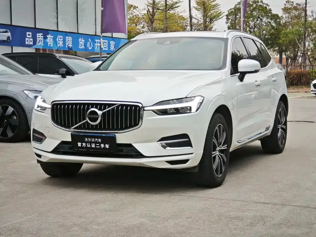 Volvo XC60 2021 из CN, фото 1