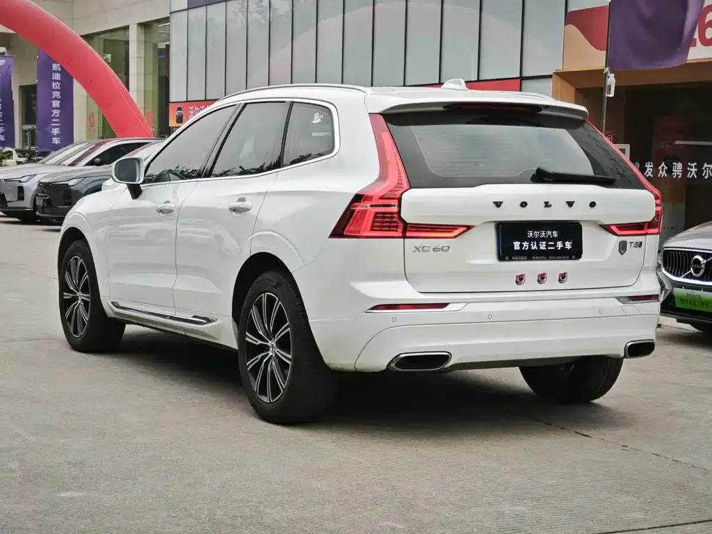 Volvo XC60 2021 из CN, фото 7
