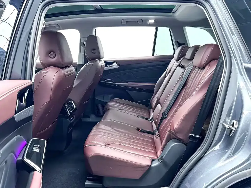 Volkswagen ID.6 X 2022 из CN, фото 8