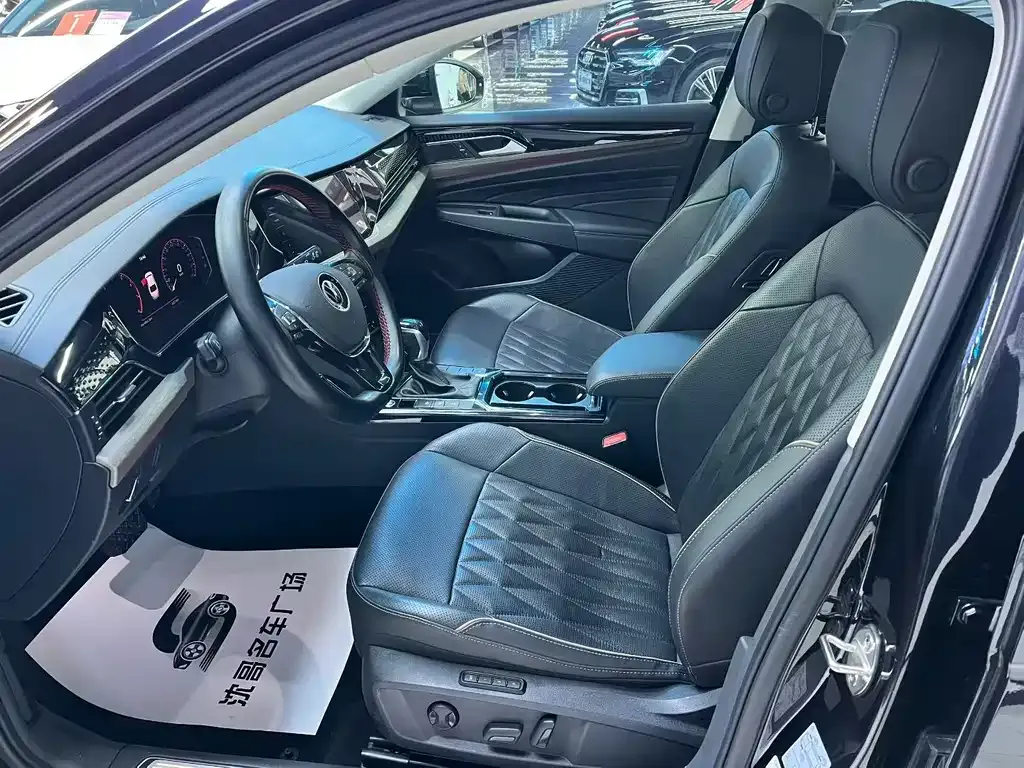 Volkswagen Passat 2021 из CN, фото 4
