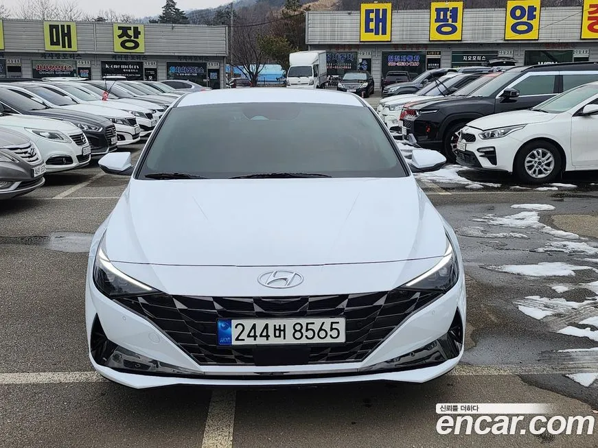 Hyundai AVANTE 2023 из KR, фото 1