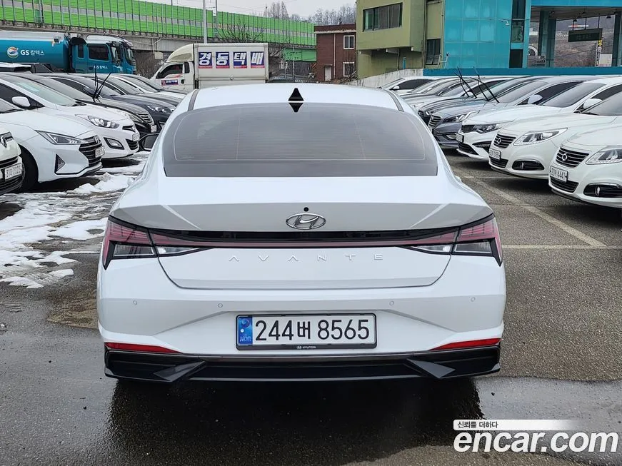 Hyundai AVANTE 2023 из KR, фото 2