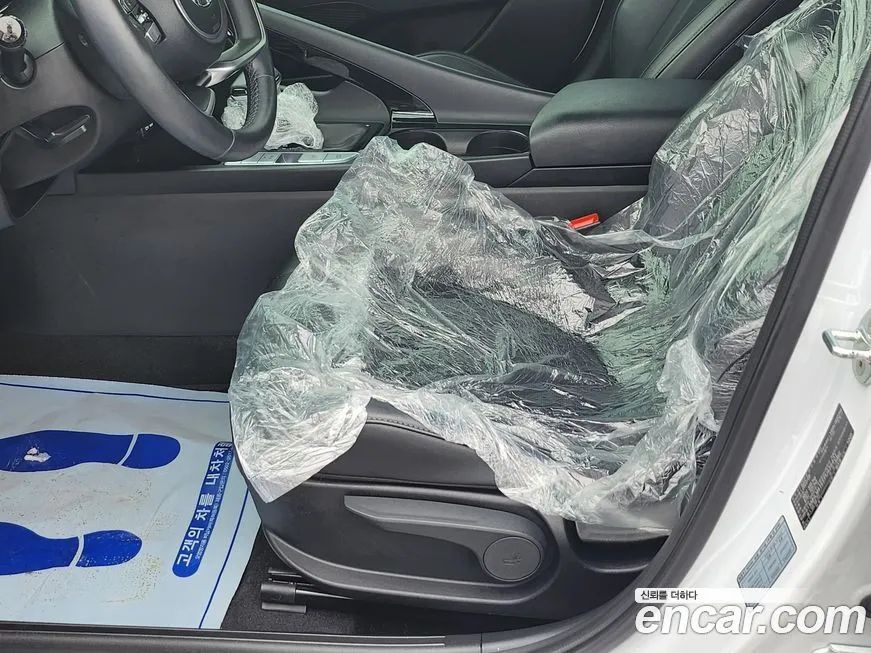 Hyundai AVANTE 2023 из KR, фото 4