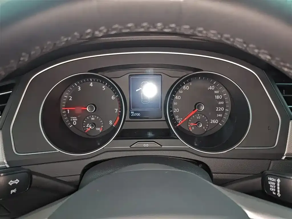 Volkswagen Magotan 2021 из CN, фото 7