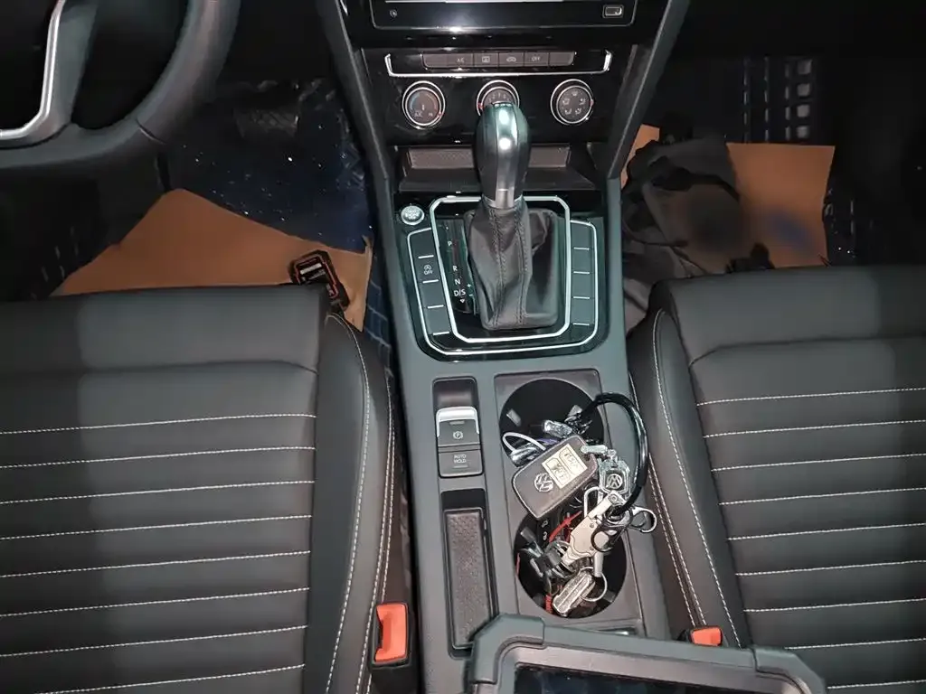 Volkswagen Magotan 2021 из CN, фото 6