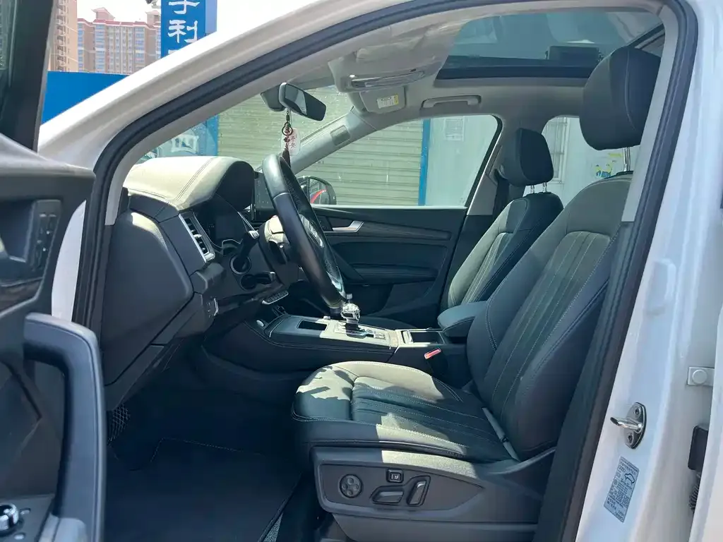 Audi Q5L 2021 из CN, фото 10