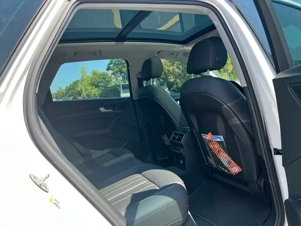 Audi Q5L 2021 из CN, фото 2