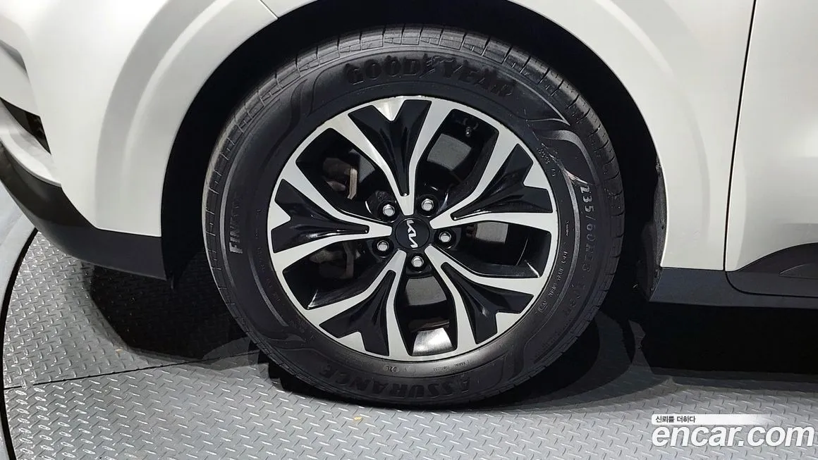 Kia Carnival 2023 из KR, фото 2