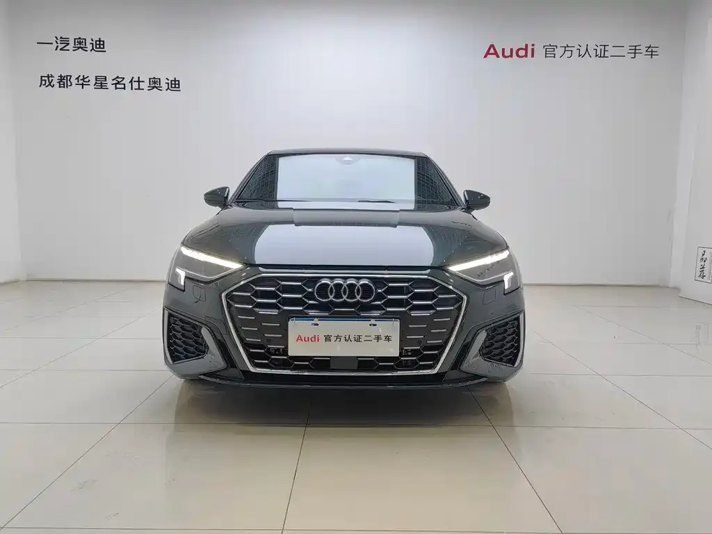 Audi A3 2023 из CN, фото 2