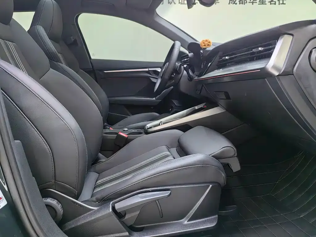 Audi A3 2023 из CN, фото 8