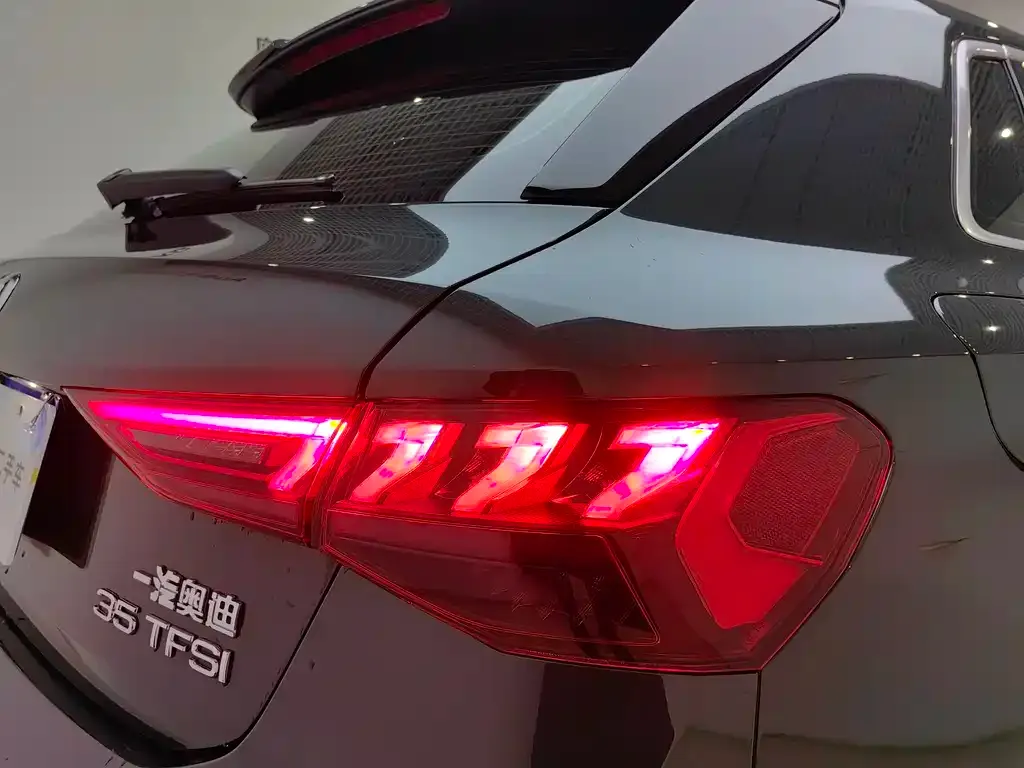 Audi A3 2023 из CN, фото 7
