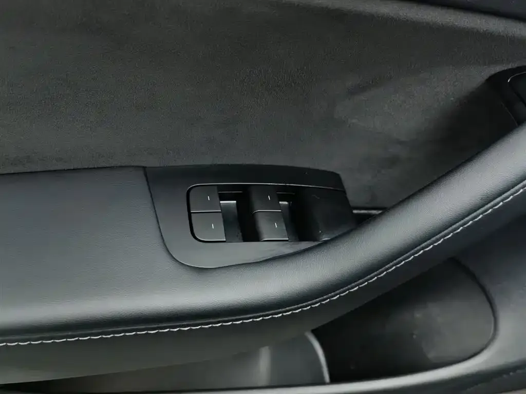 Tesla Model 3 2023 из CN, фото 9
