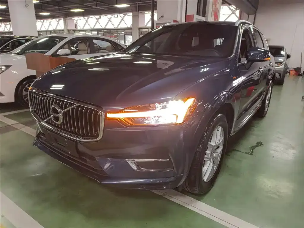 Volvo XC60 2021 из CN, фото 2