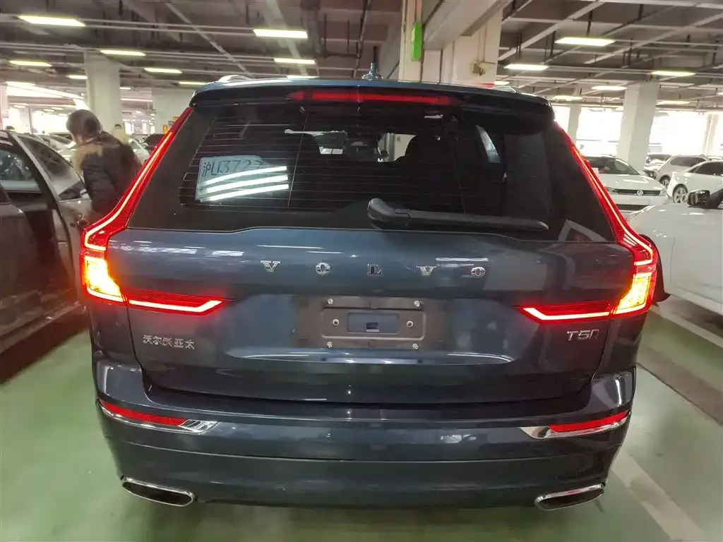 Volvo XC60 2021 из CN, фото 3
