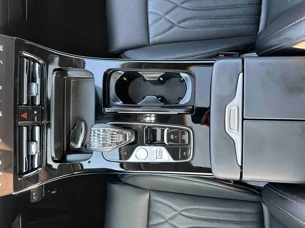 GAC Motor Trumpchi M8 — фото 6