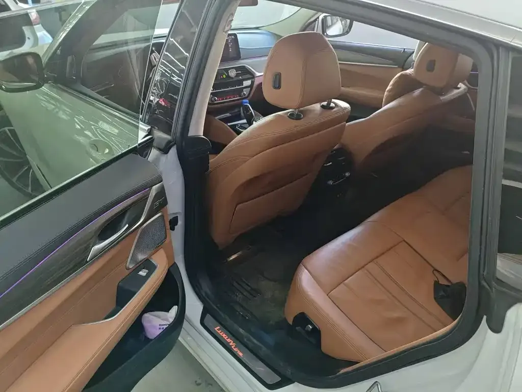 BMW 6 Series GT 2021 из CN, фото 4