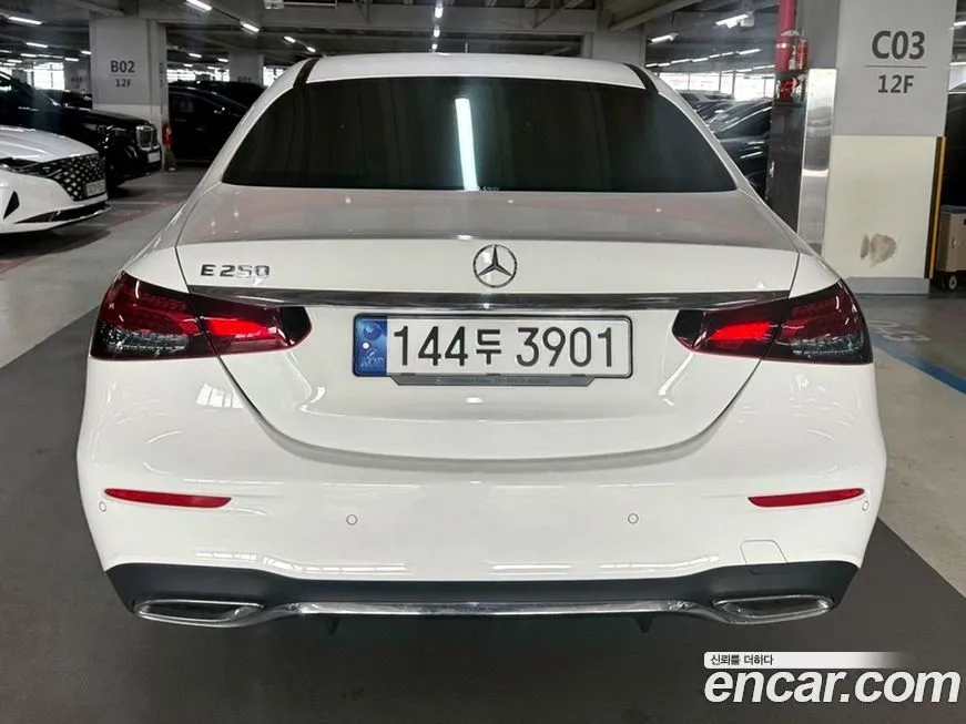 Mercedes-Benz E-Class 2023 из KR, фото 7