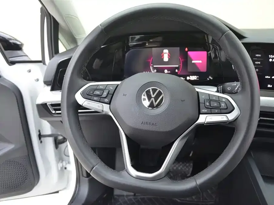 Volkswagen Golf 2023 из CN, фото 5