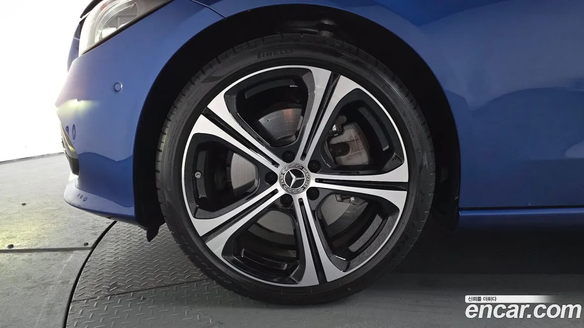 Mercedes-Benz C-Class 2023 из KR, фото 9