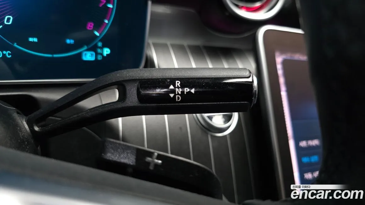 Mercedes-Benz C-Class 2023 из KR, фото 4