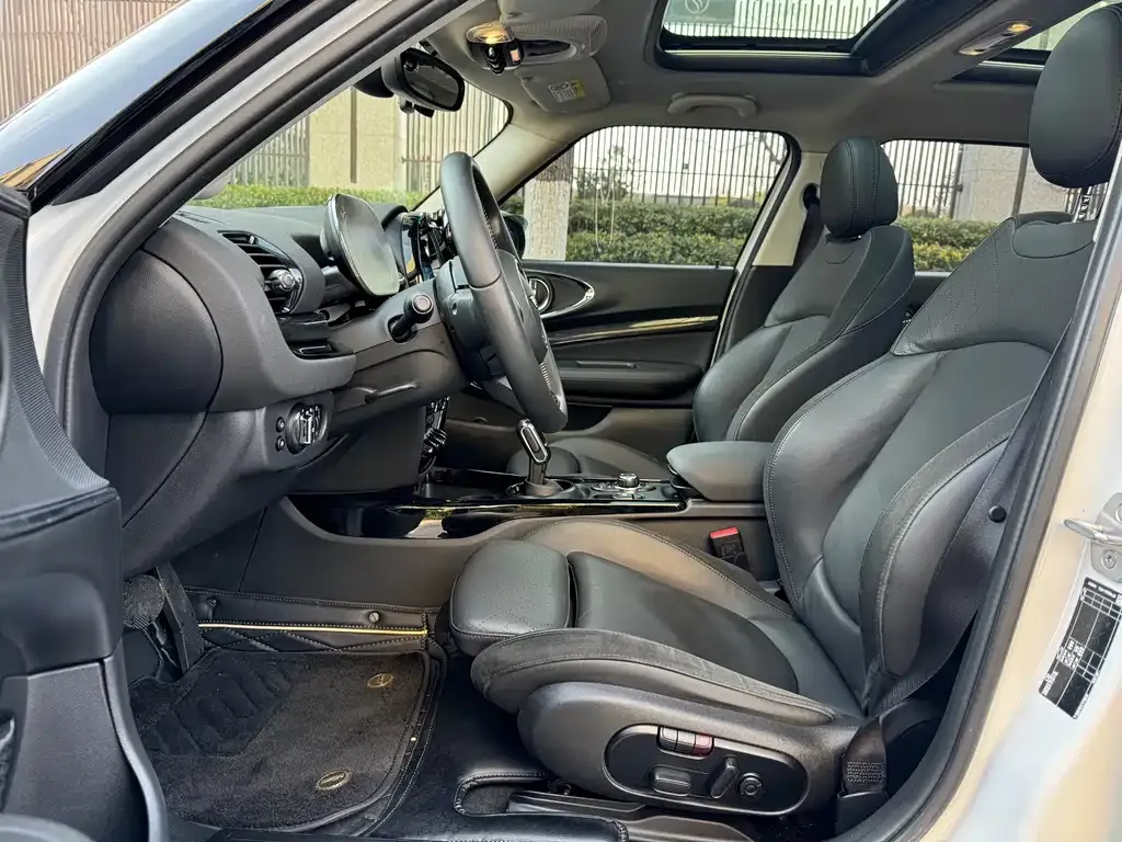 MINI Clubman 2023 из CN, фото 3