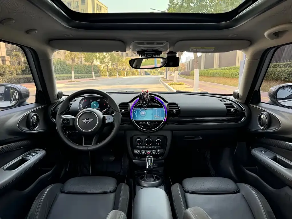 MINI Clubman 2023 из CN, фото 2