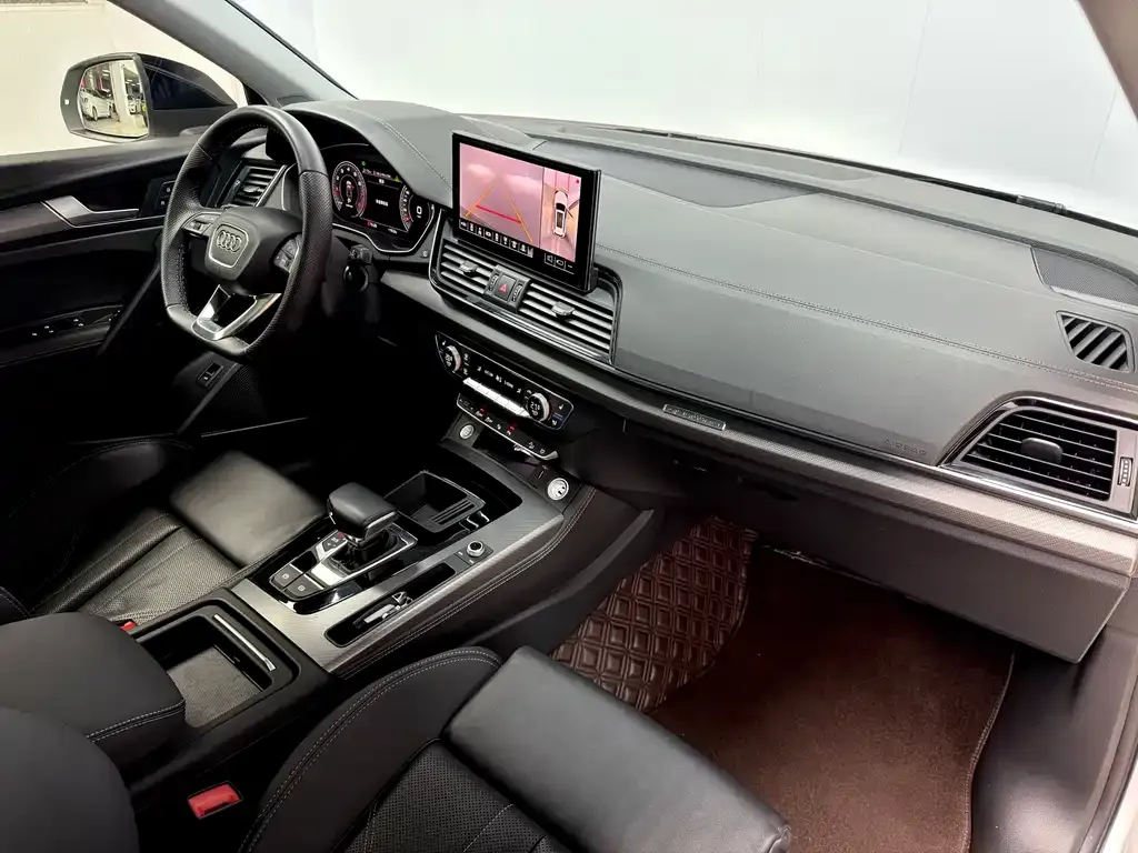 Audi Q5L 2021 из CN, фото 5
