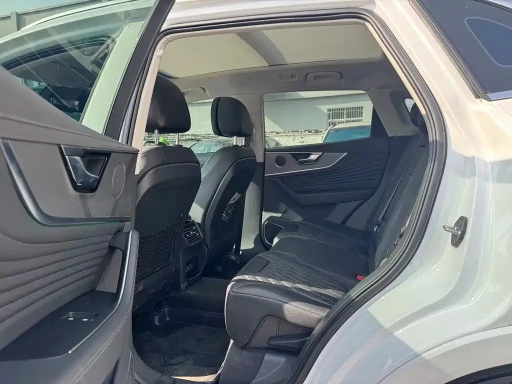 Hongqi HS5 2024 из CN, фото 8