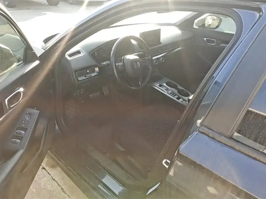 Honda Civic 2023 из CN, фото 6