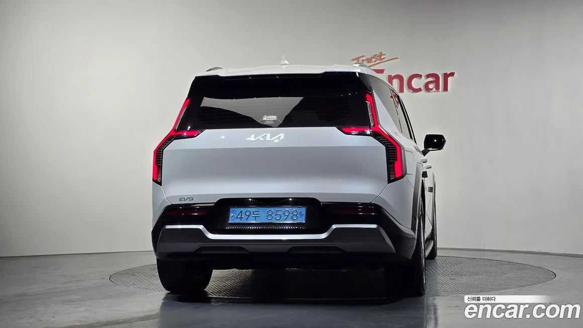 Kia EV9 2024 из KR, фото 10
