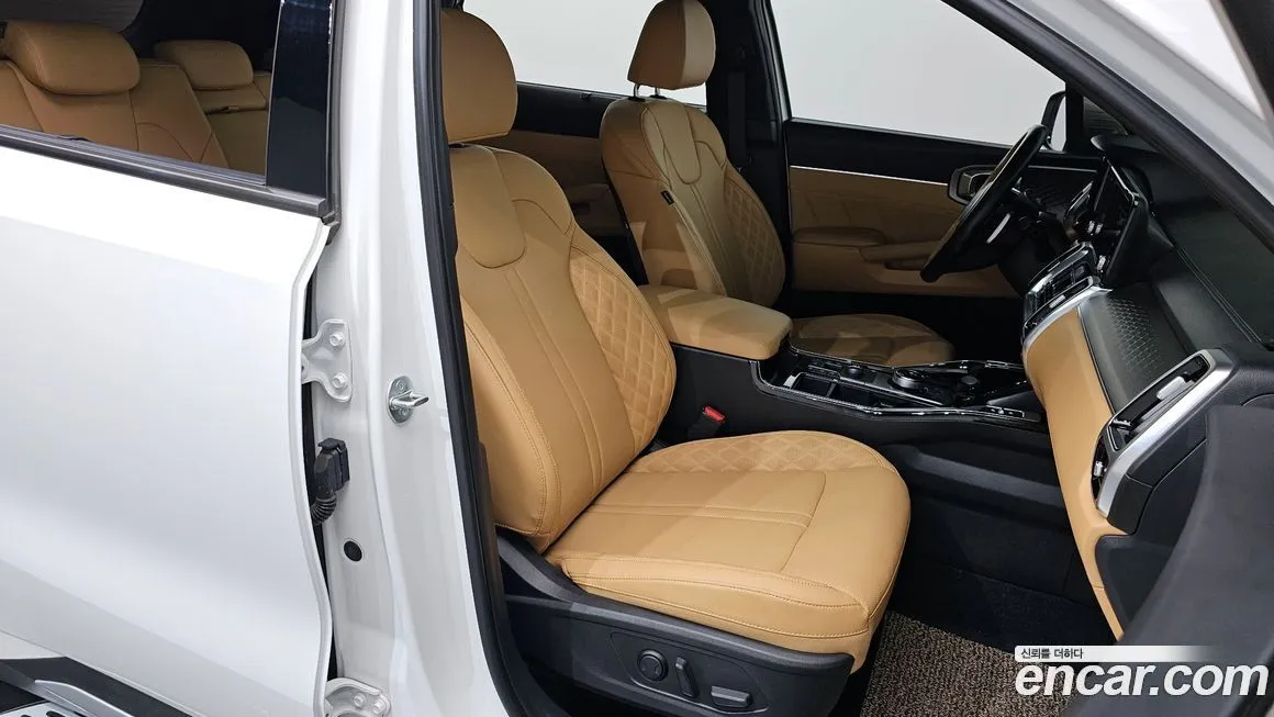 Kia Sorento — фото 10