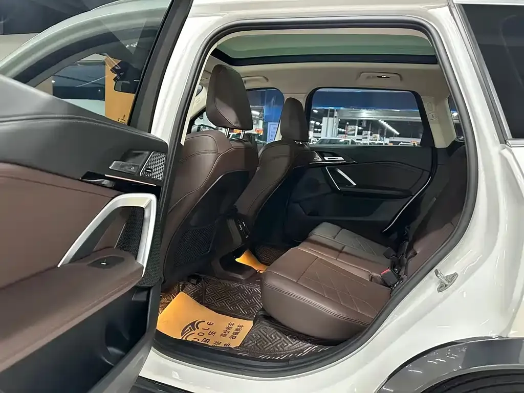 BMW X1 2023 из CN, фото 8