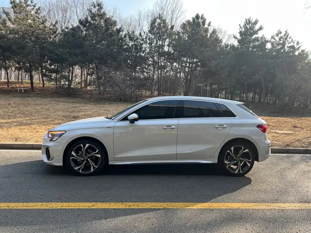 Audi A3 2021 из CN, фото 4