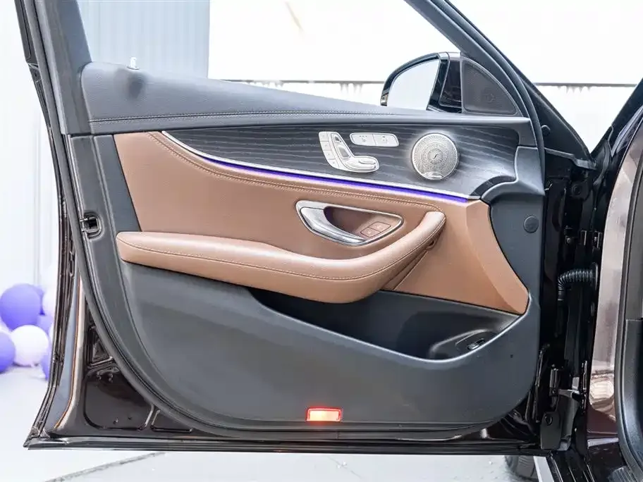 Mercedes-Benz E-Class 2022 из CN, фото 5