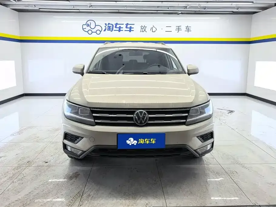 Volkswagen Tiguan L — фото 4