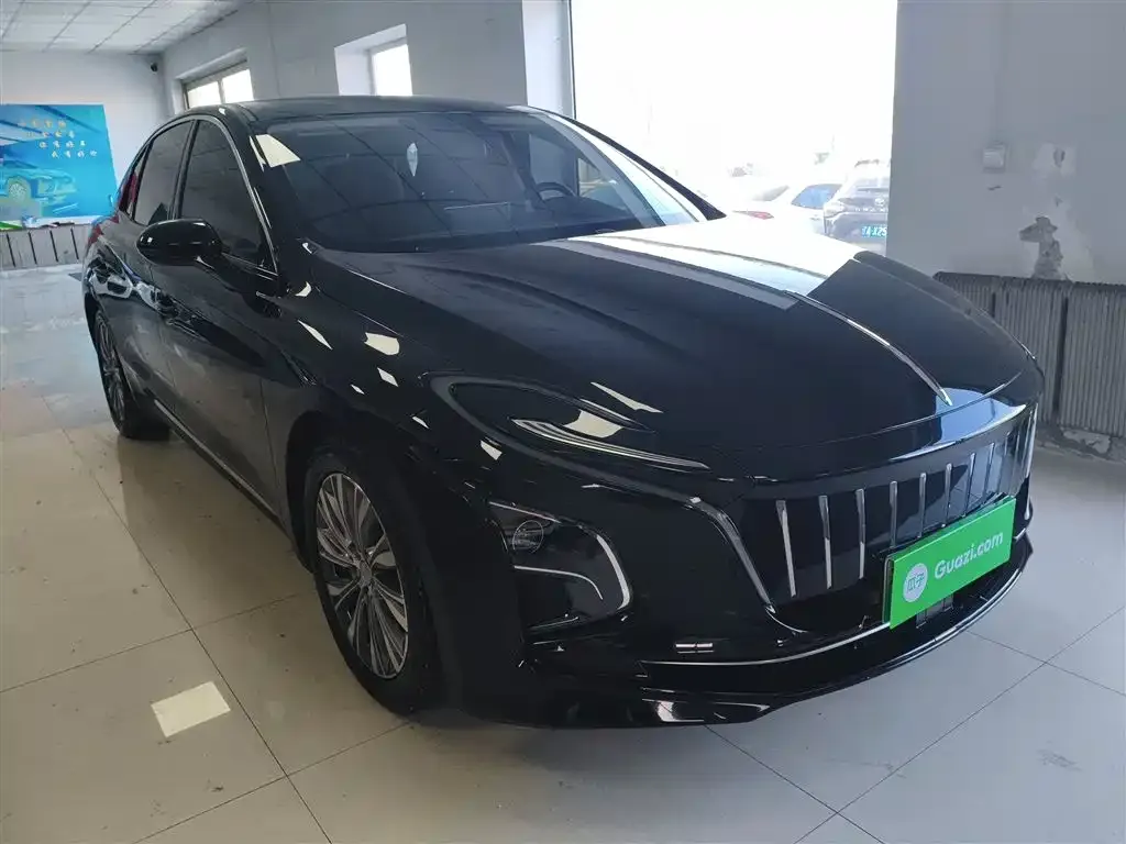 Hongqi E-QM5 2024 из CN, фото 4