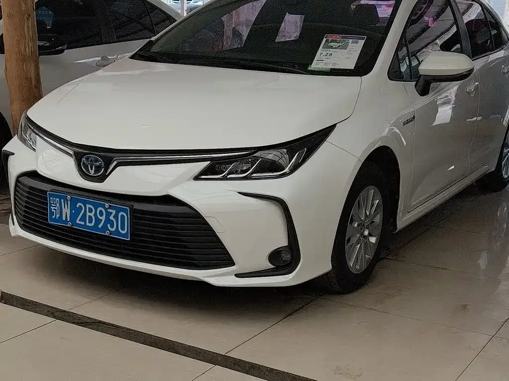 Toyota Corolla 2023 из CN, фото 1