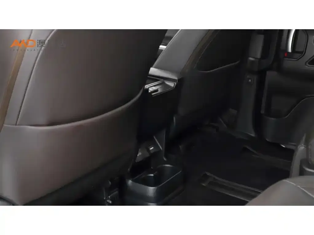 Toyota Sienna 2024 из CN, фото 9