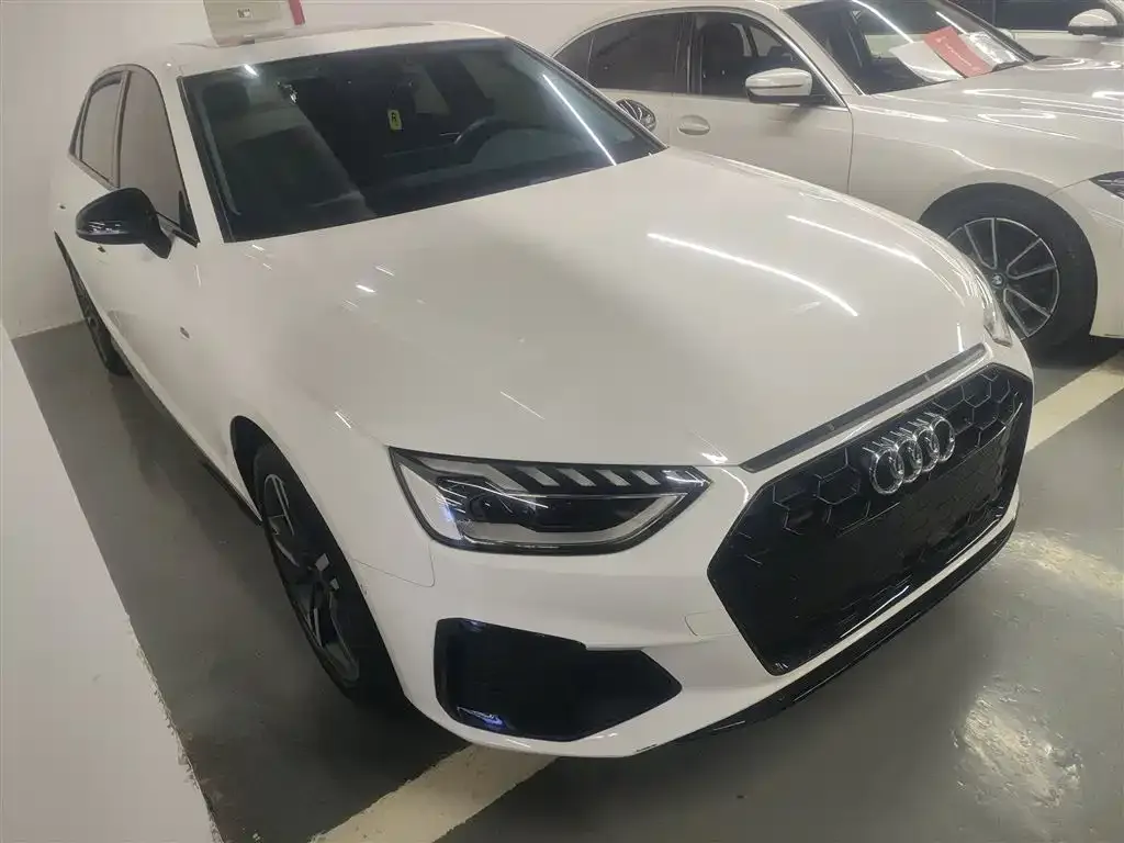 Audi A4L 2023 из CN, фото 3