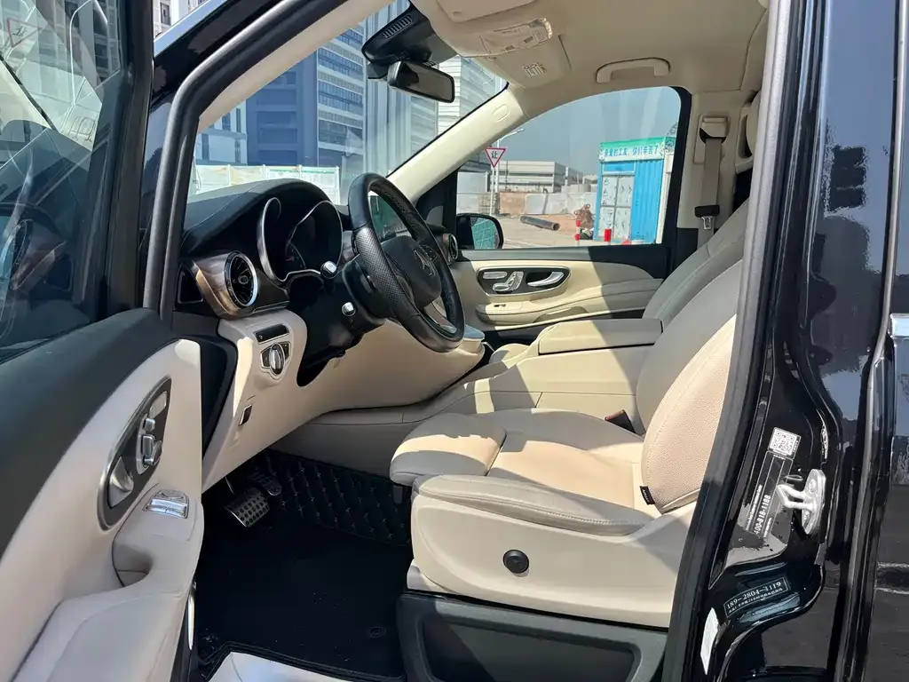 Mercedes-Benz V-Class 2024 из CN, фото 9