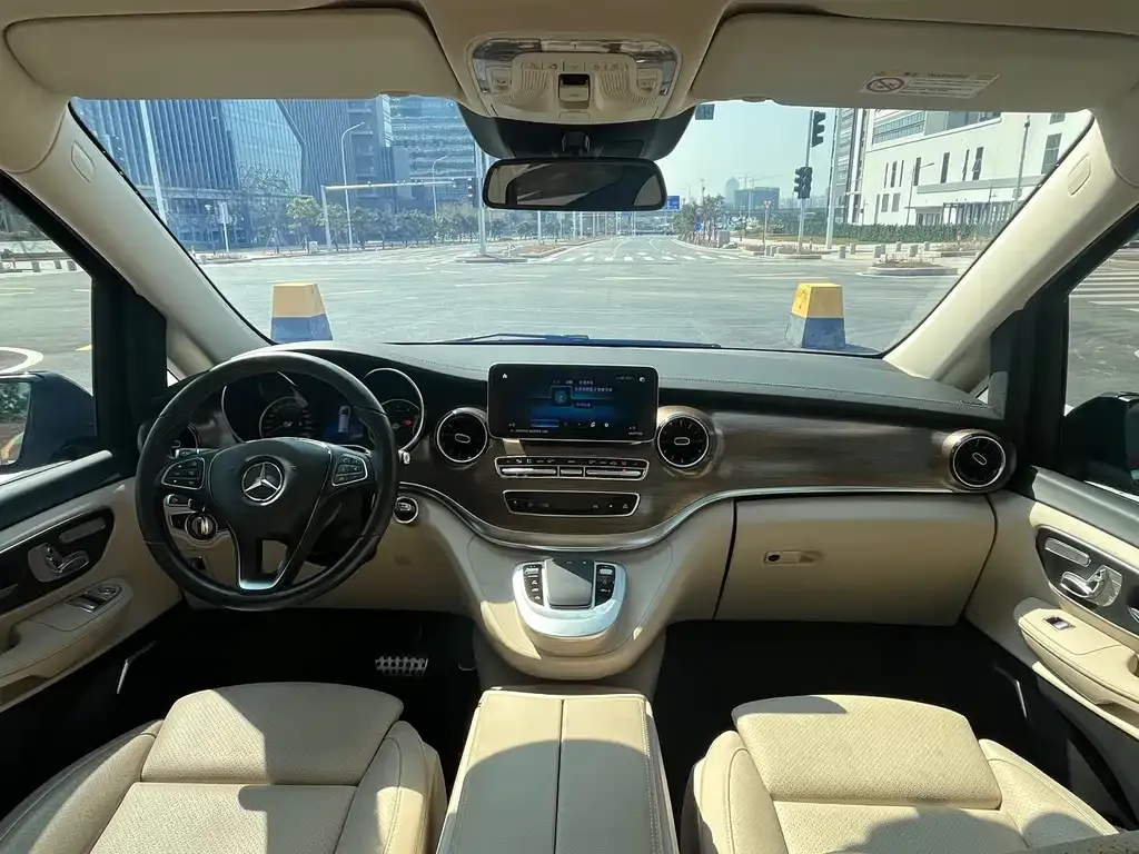 Mercedes-Benz V-Class 2024 из CN, фото 8