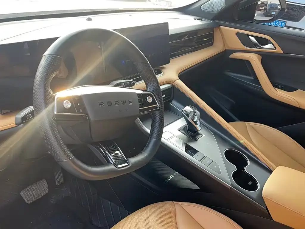 Roewe RX5 2022 из CN, фото 9